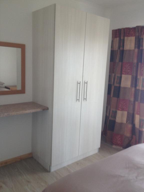 The Singing Seagull Apartment Velddrif Room photo